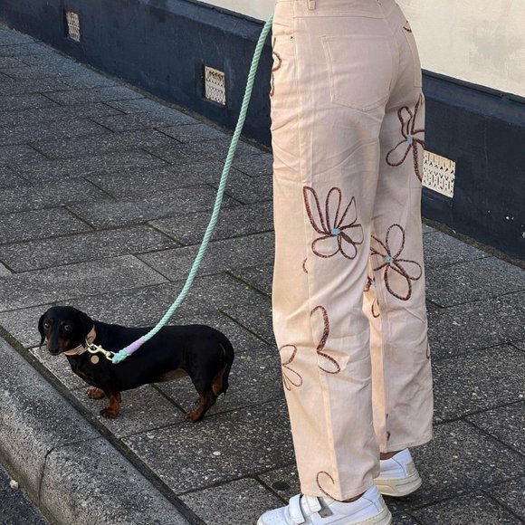 With Jéan Newry Jean Chalk & Flowers - Picture 3 of 15